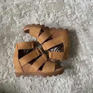 brand new Sorel Joanie II lace wedge sandals